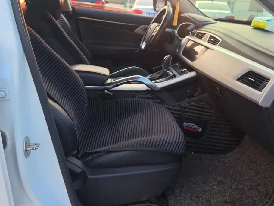 Geely Boyue — миниатюра 8