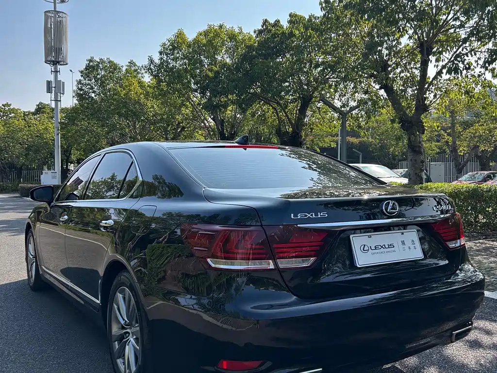 Lexus LS 460L, фото 4