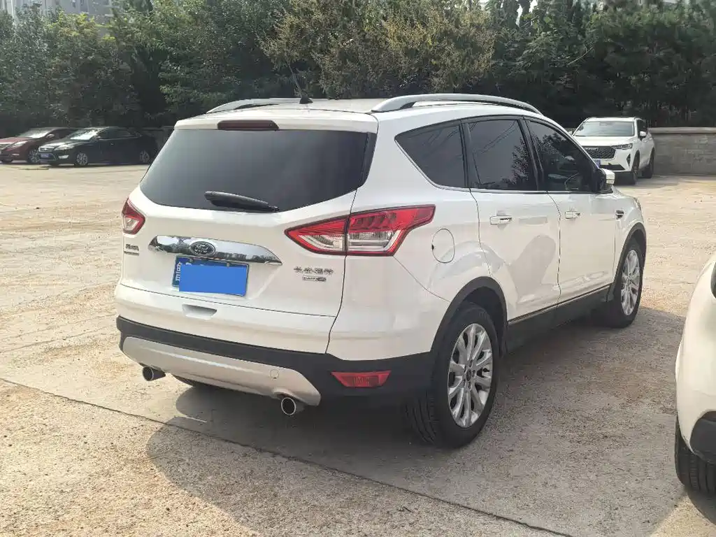 Ford Kuga — миниатюра 6