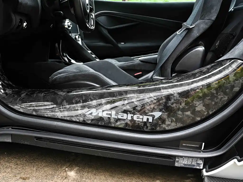 McLaren 720S — миниатюра 20