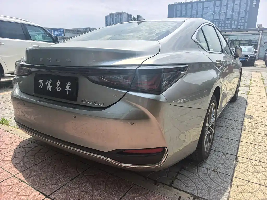 Lexus ES 2025 200 Premium