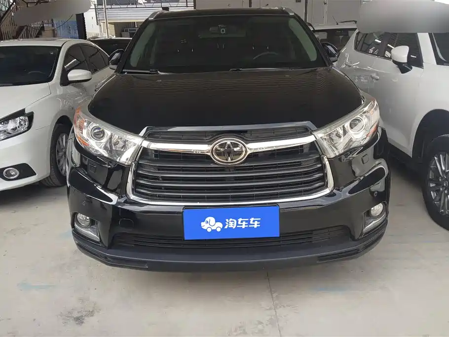 TOYOTA HIGHLANDER