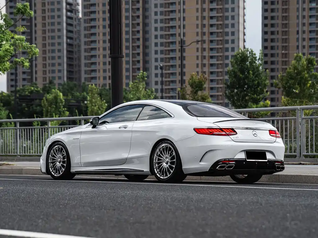Mercedes-Benz S-Class — миниатюра 6