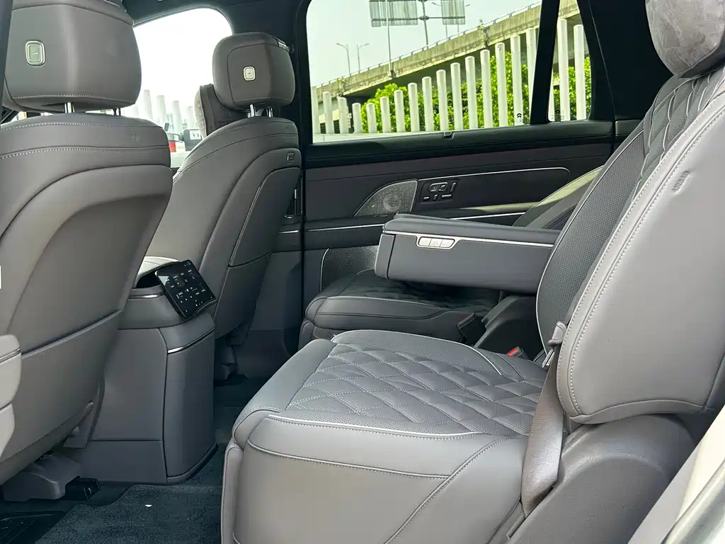 NIO ES8 2026 мест Executive Luxury