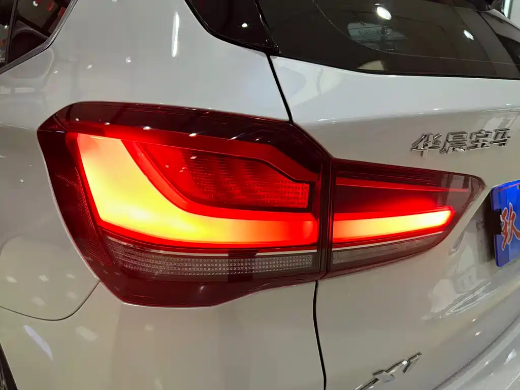 BMW X1 — миниатюра 15