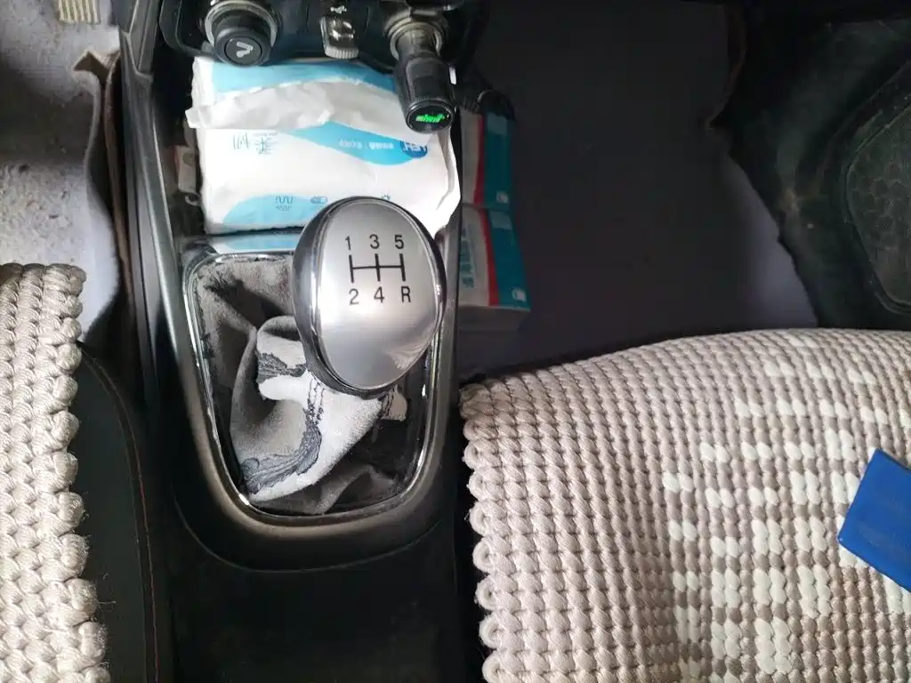 Changan CS15 — миниатюра 10