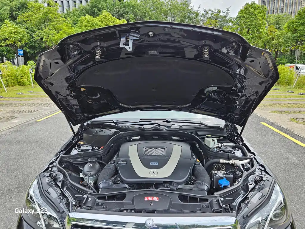 Mercedes-Benz E-Class — миниатюра 18
