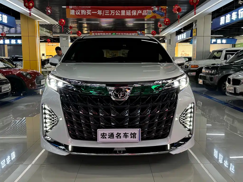 Toyota Sienna — миниатюра 2