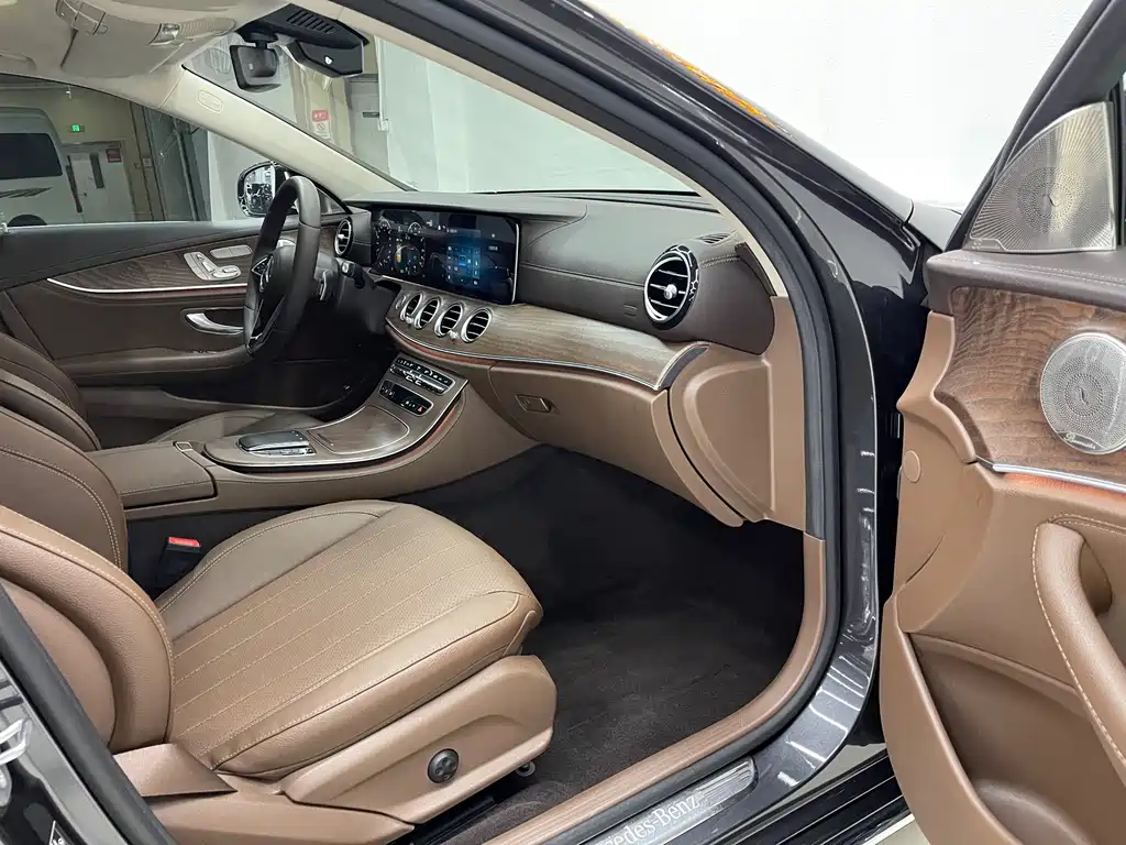 Mercedes-Benz E-Class New Energy — миниатюра 10
