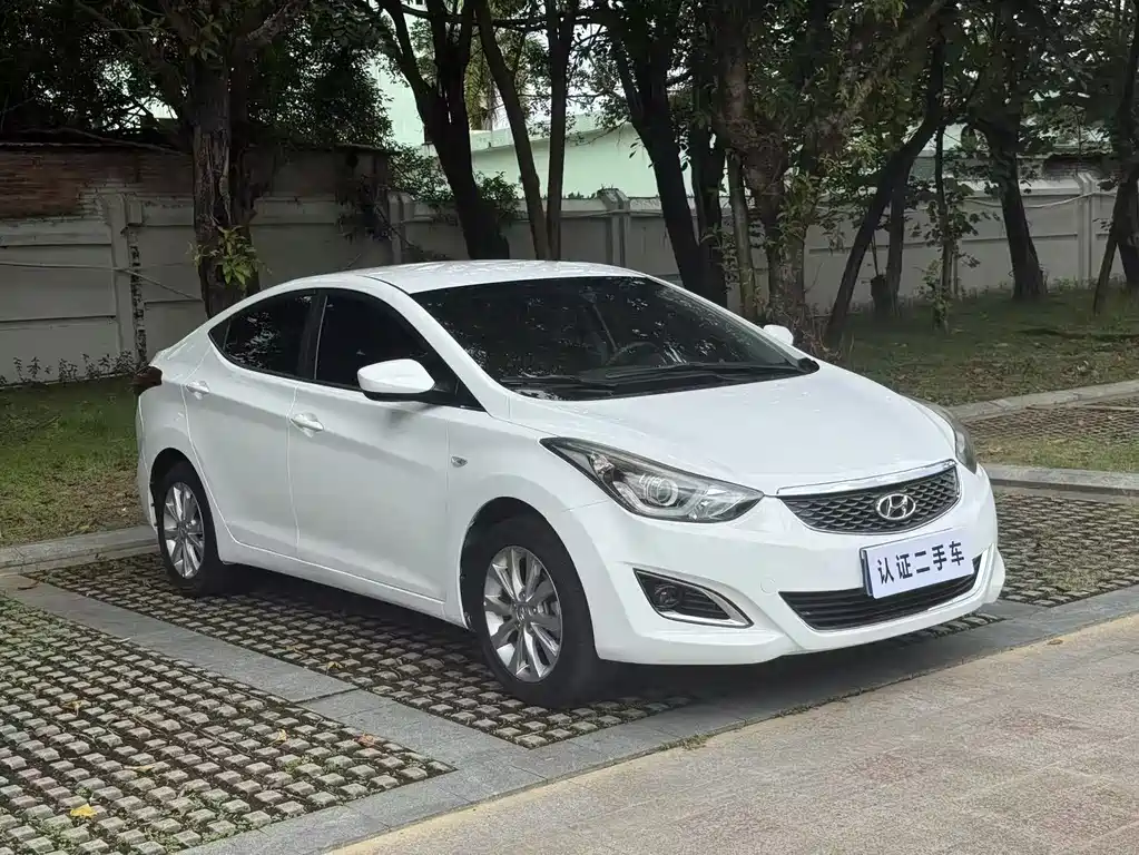 Hyundai Elantra Langdong — миниатюра 3
