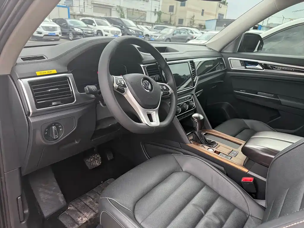 Volkswagen Teramont — миниатюра 3