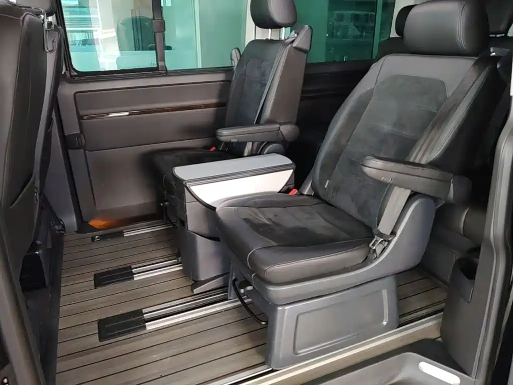 Volkswagen Multivan — миниатюра 17