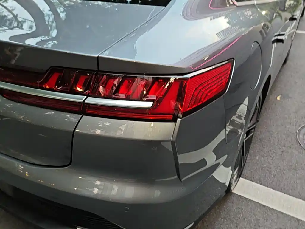 BYD Han — миниатюра 8
