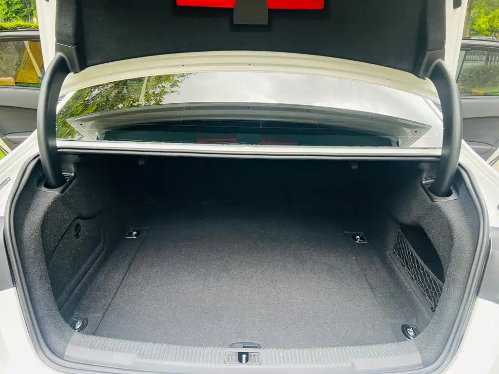 Audi A6L — миниатюра 16