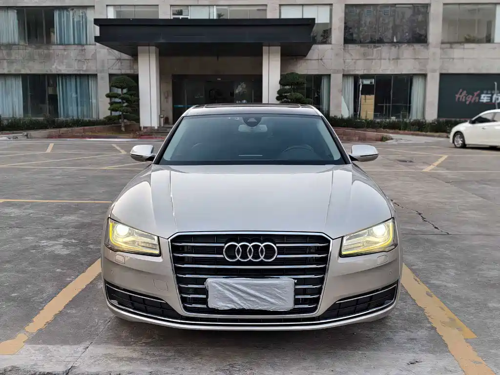 Audi A8 A8L 45 TFSI quattro Comfort Type, фото 2