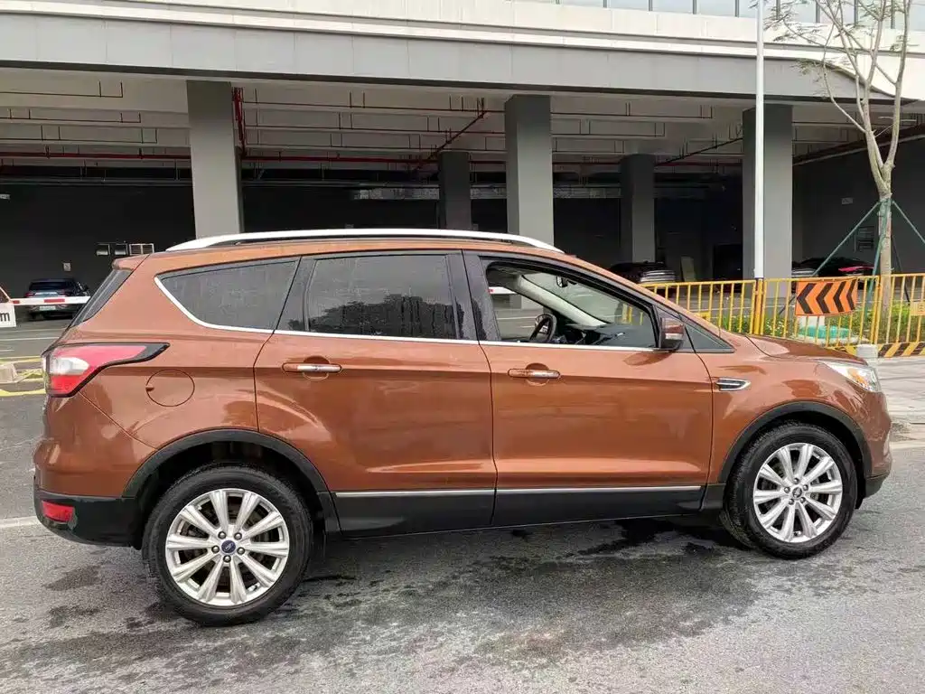 Ford Kuga — миниатюра 3