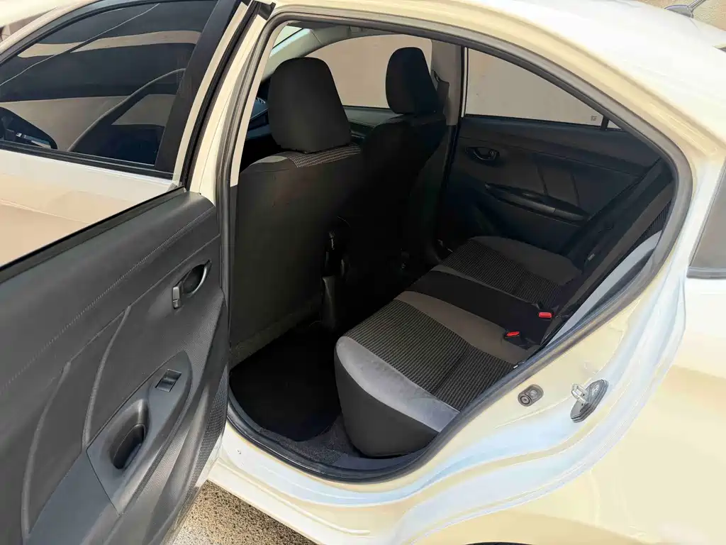 Toyota Vios — миниатюра 8