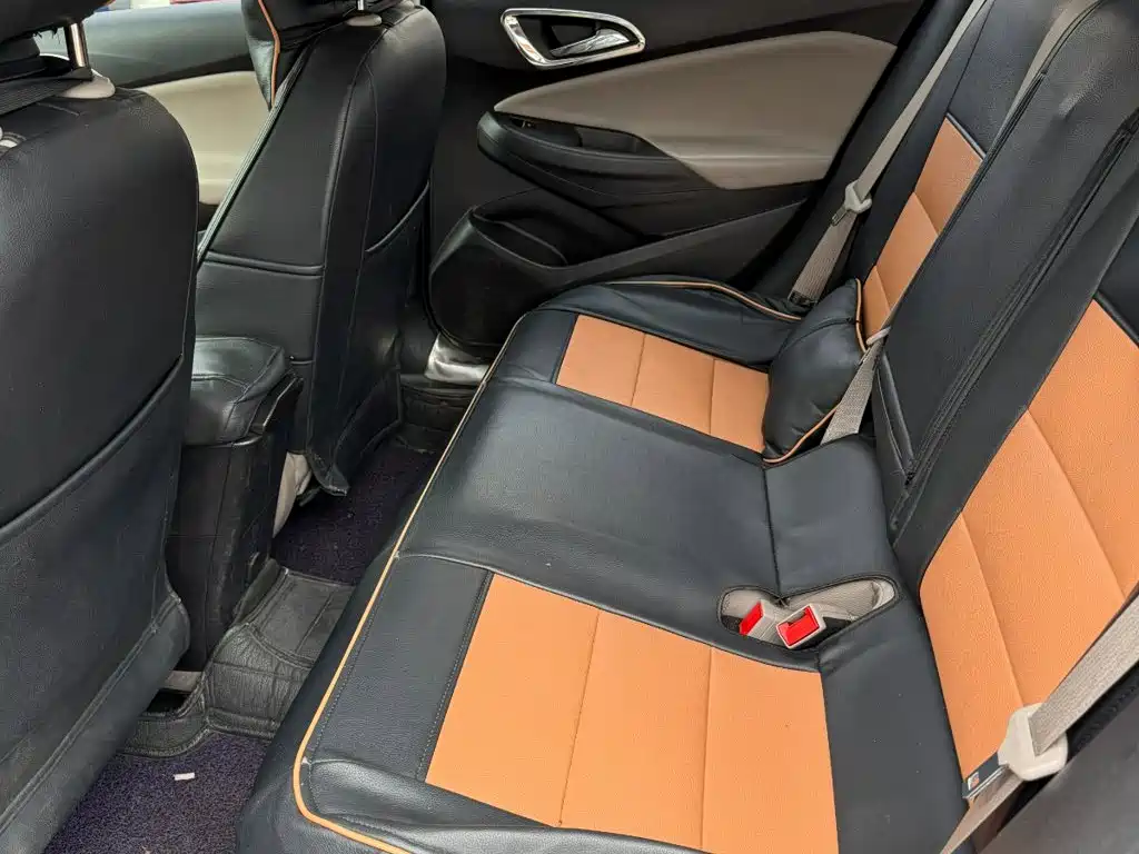 Chevrolet Cruze — миниатюра 10