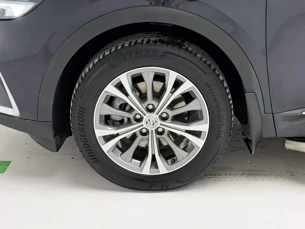 Buick Envision Plus Plus 2021 Plus 652T мест Luxury