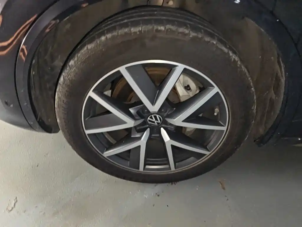 Volkswagen Touareg — миниатюра 23