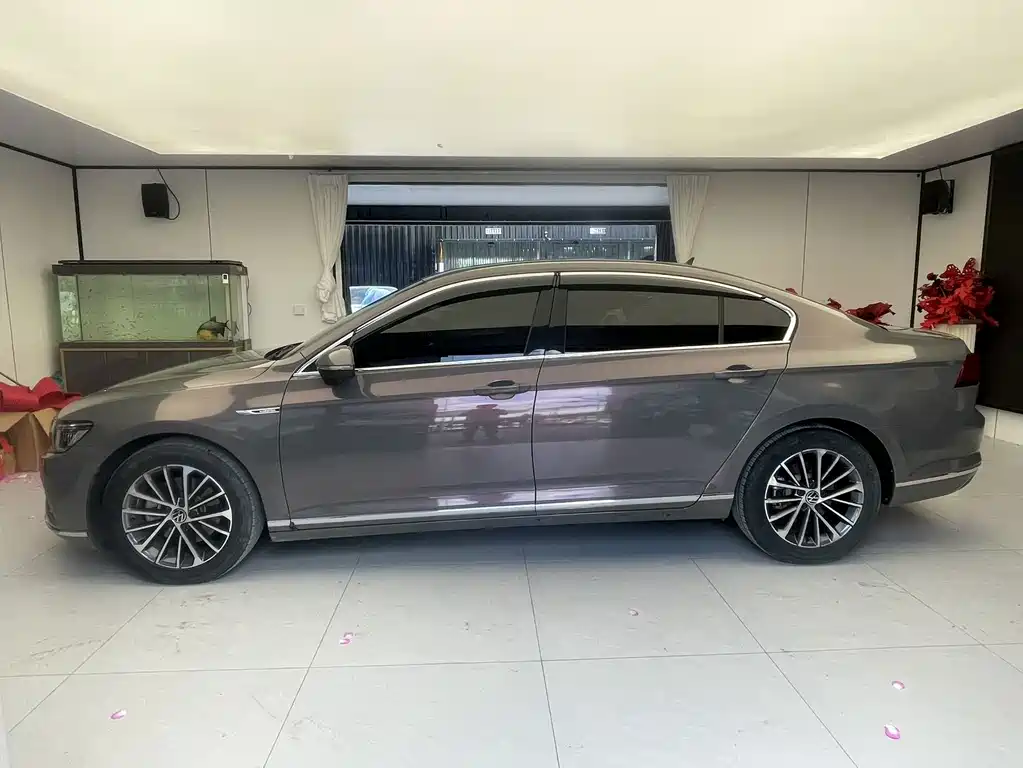 Volkswagen Magotan — миниатюра 3