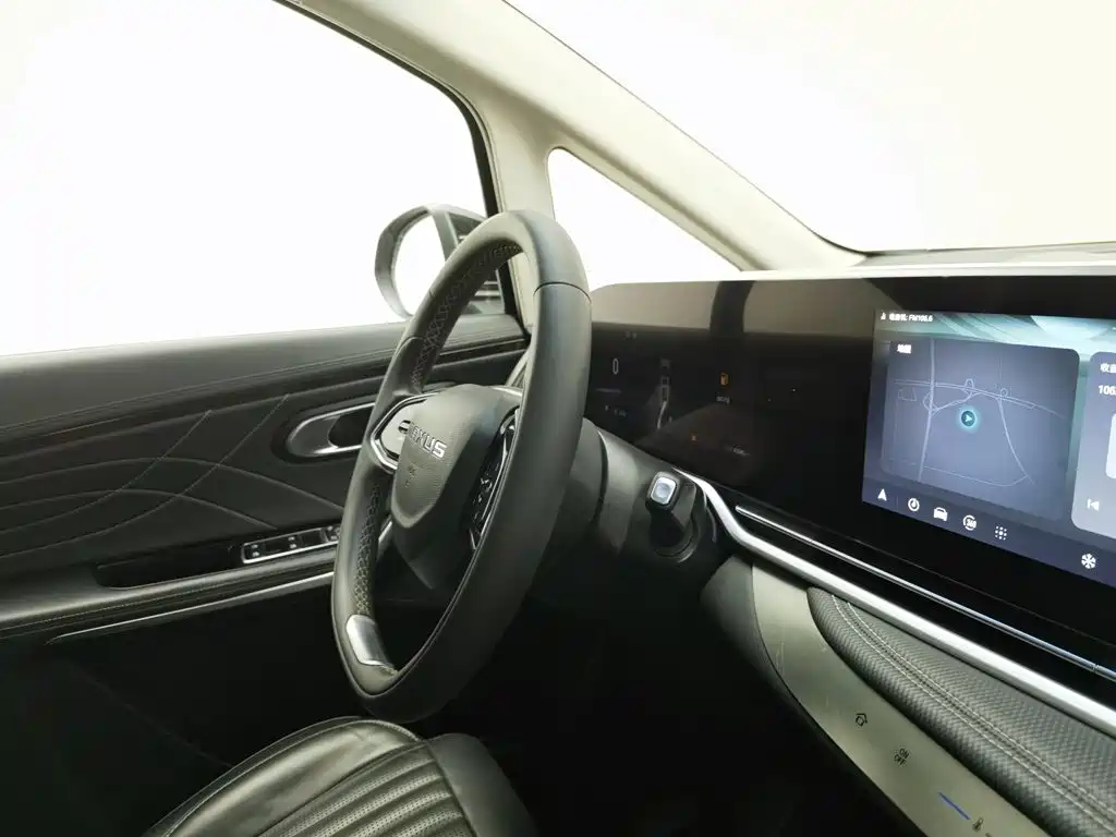 MAXUS G90 — миниатюра 22