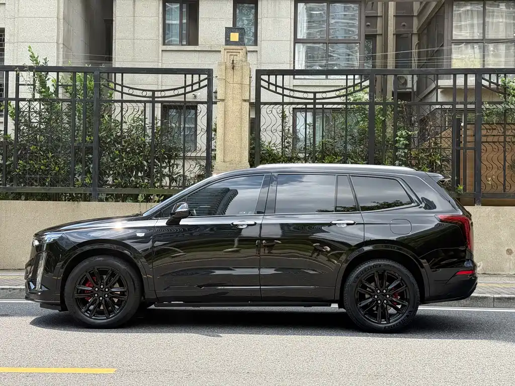 Cadillac XT6 — миниатюра 11