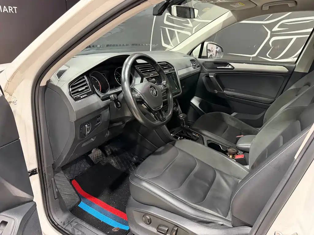 Volkswagen Tiguan L — миниатюра 9
