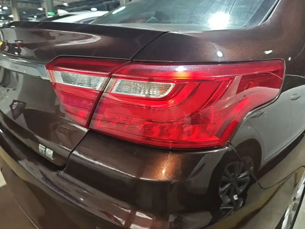Geely Vision — миниатюра 8