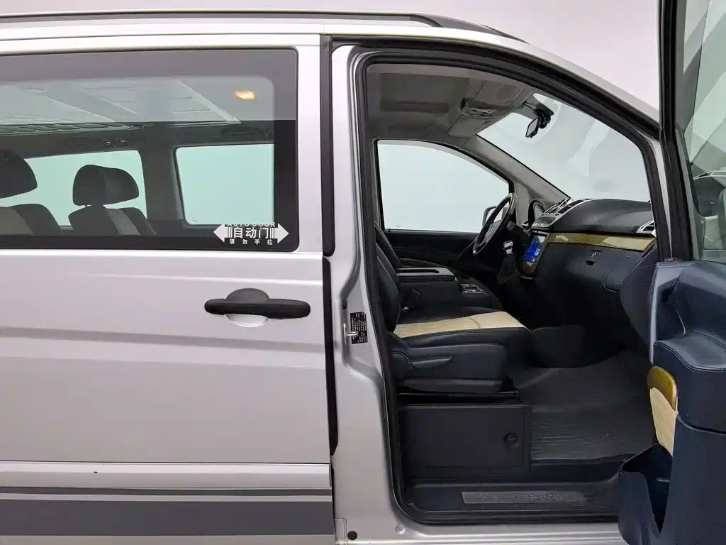 Mercedes-Benz Vito — миниатюра 23