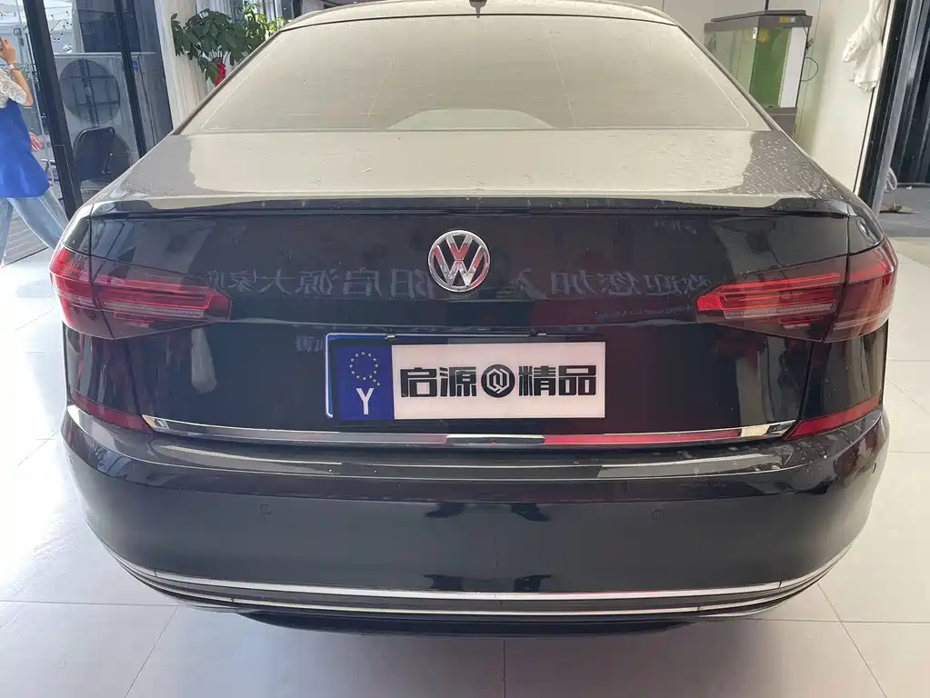 Volkswagen Passat — миниатюра 21