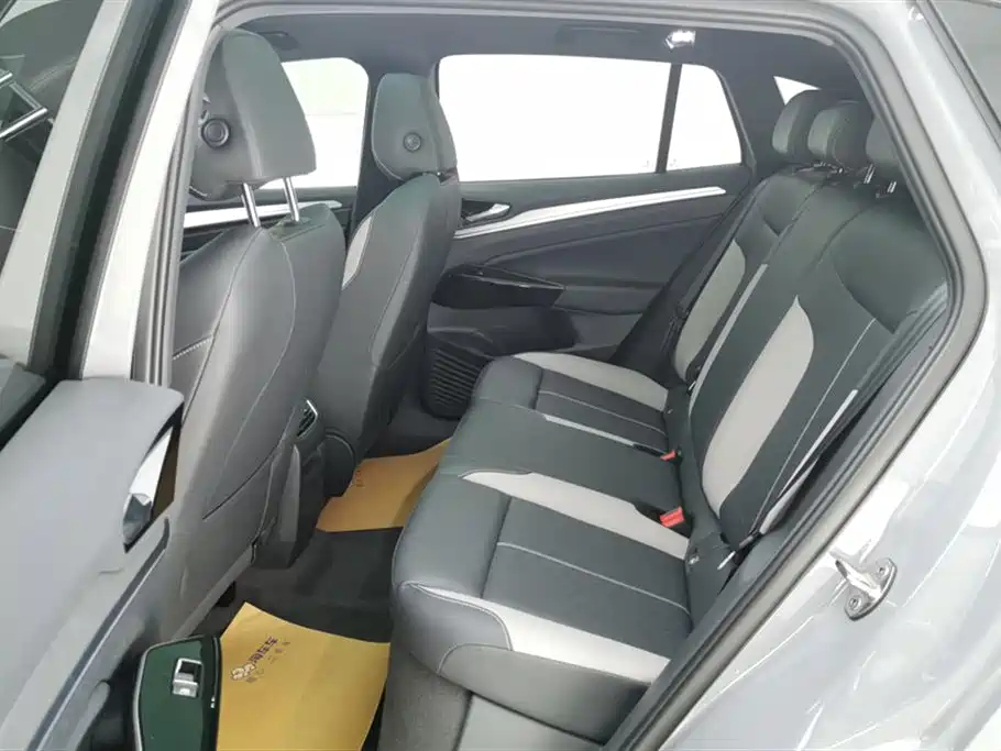 VOLKSWAGEN ID.4 CROZZ