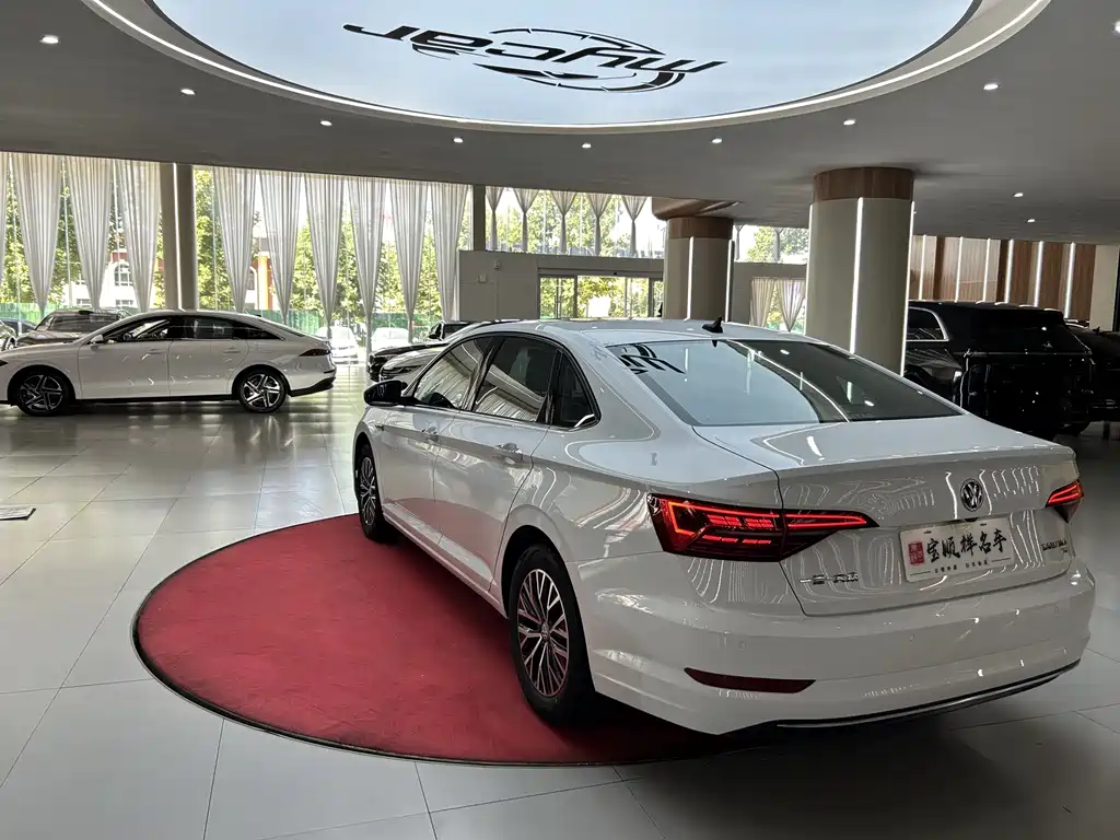 Volkswagen Sagitar — миниатюра 7