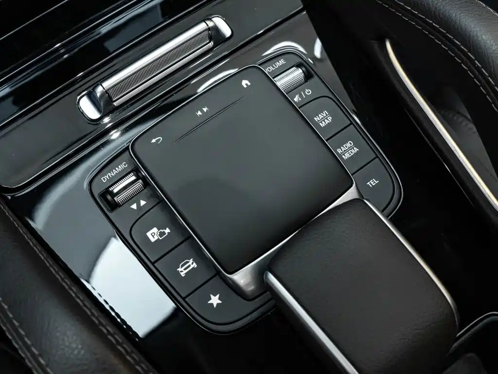 Mercedes-Benz GLE (Import) — миниатюра 20