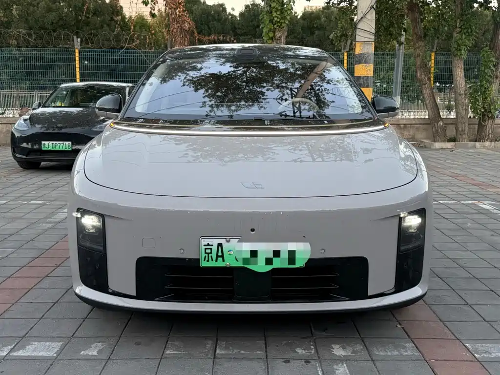 Li Auto Li i8 — миниатюра 2