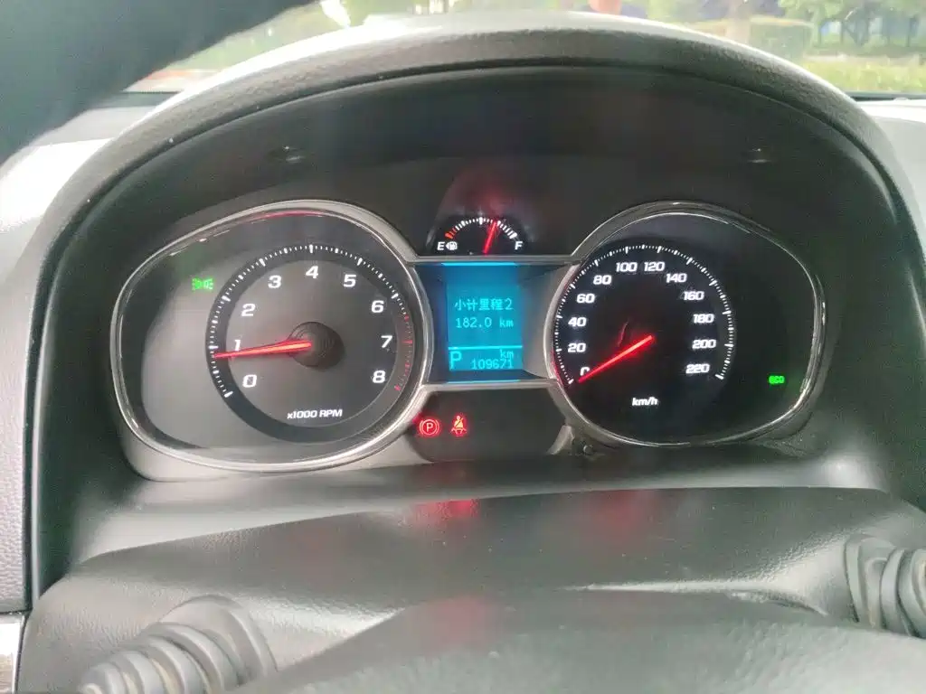 Chevrolet Captiva — миниатюра 12