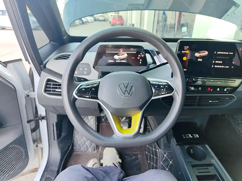 Volkswagen ID.3 — миниатюра 11