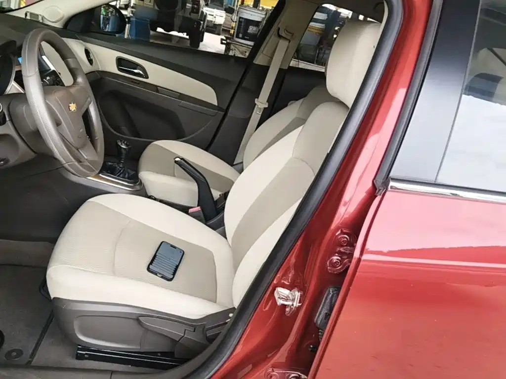 Chevrolet Cruze — миниатюра 15