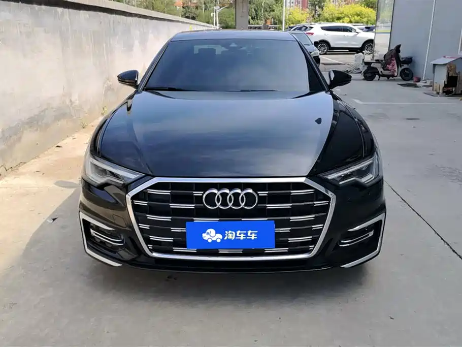 Audi A6L 2023 40 TFSI Luxury