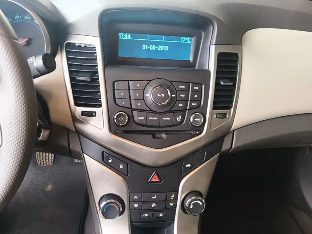 Chevrolet Cruze — миниатюра 13