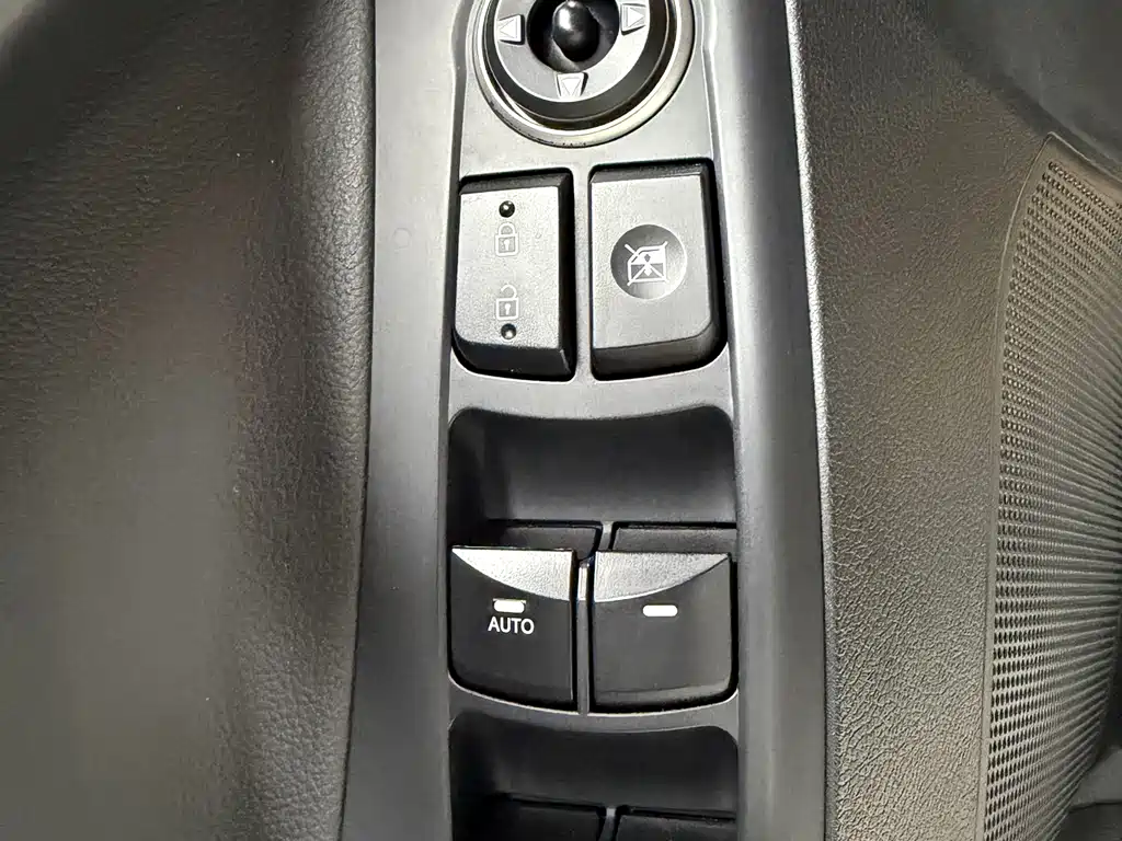 Hyundai Elantra Langdong — миниатюра 17