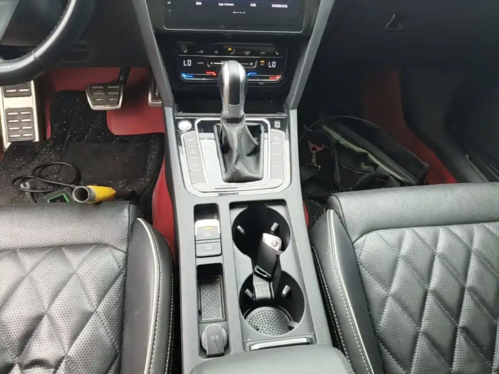 Volkswagen Magotan PHEV — миниатюра 14