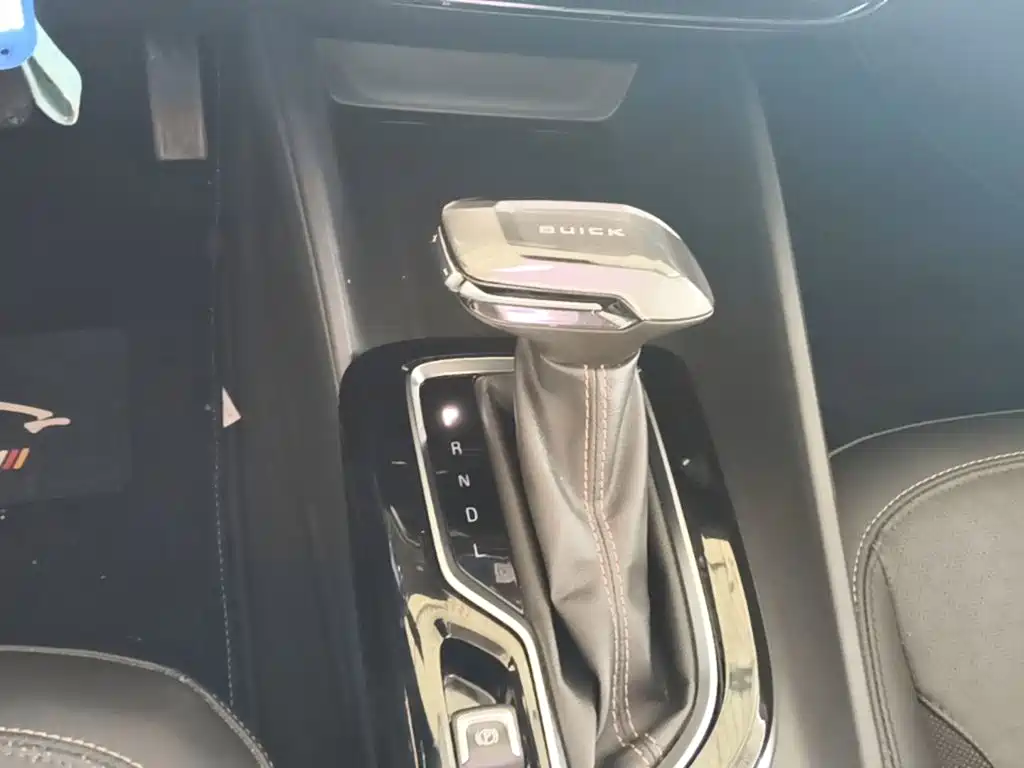 Buick Verano — миниатюра 14