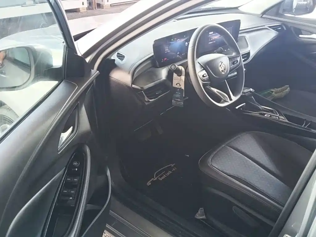 Buick Verano — миниатюра 16