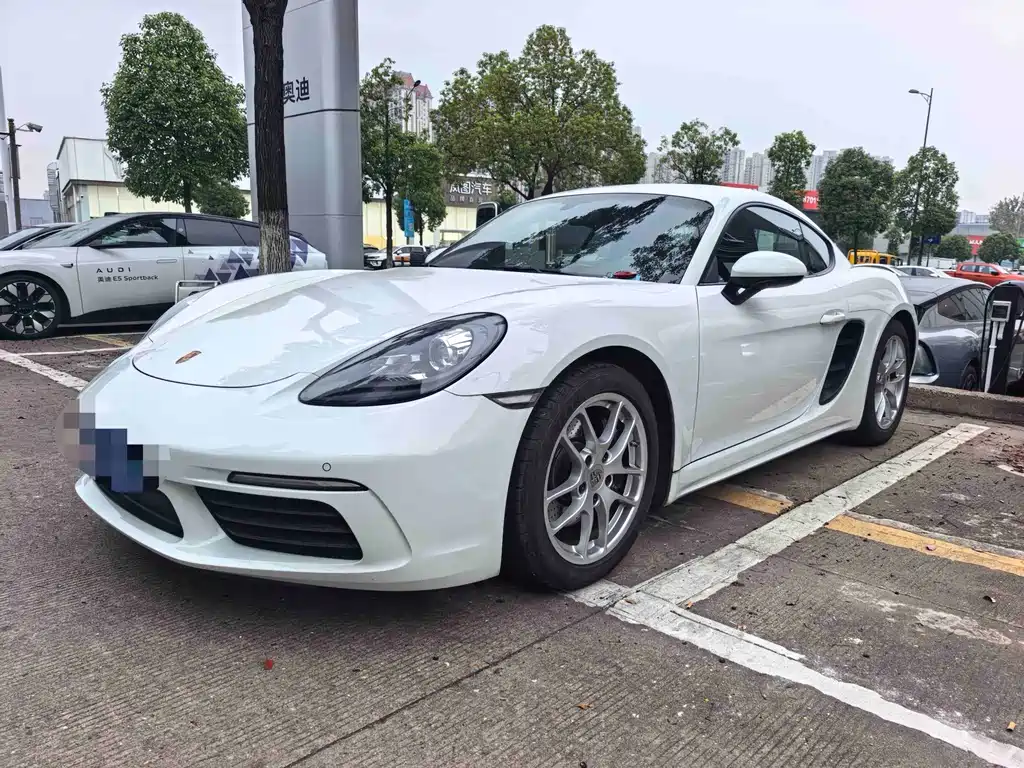 Porsche 718