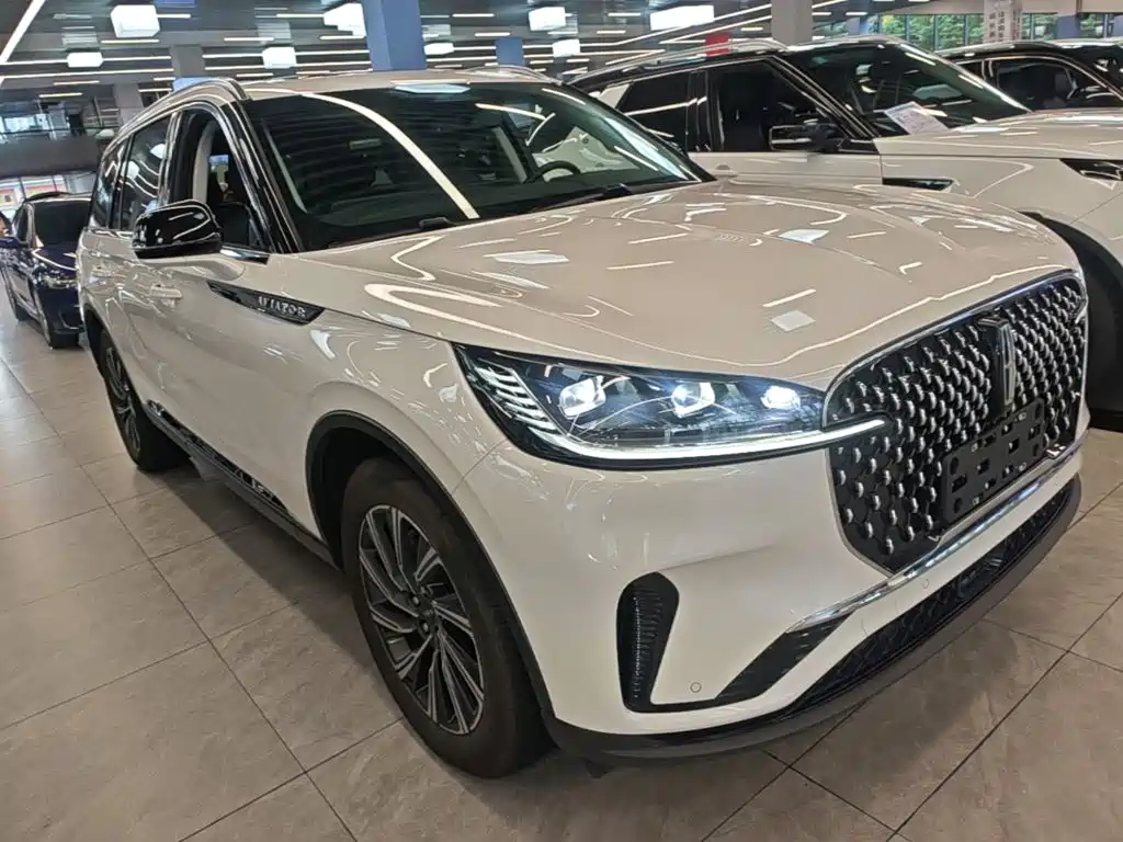 Lincoln Aviator — миниатюра 4