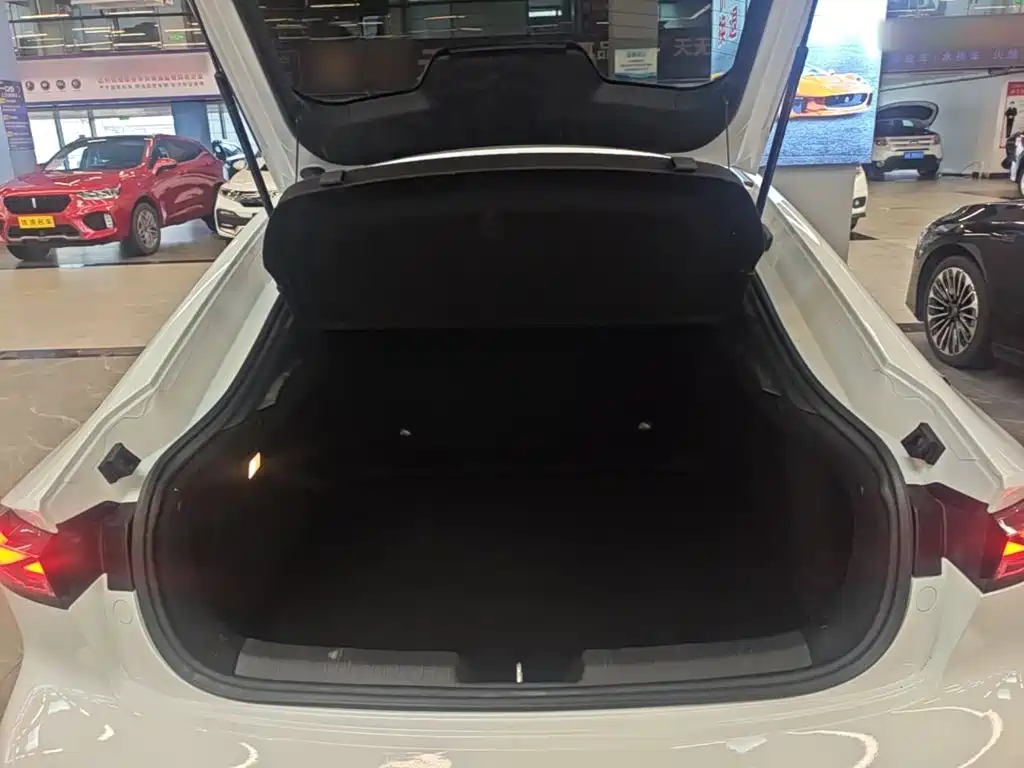 Changan UNI-V iDD — миниатюра 19