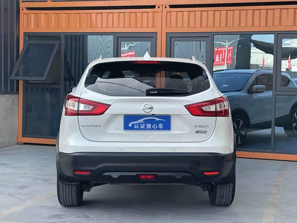 NISSAN QASHQAI