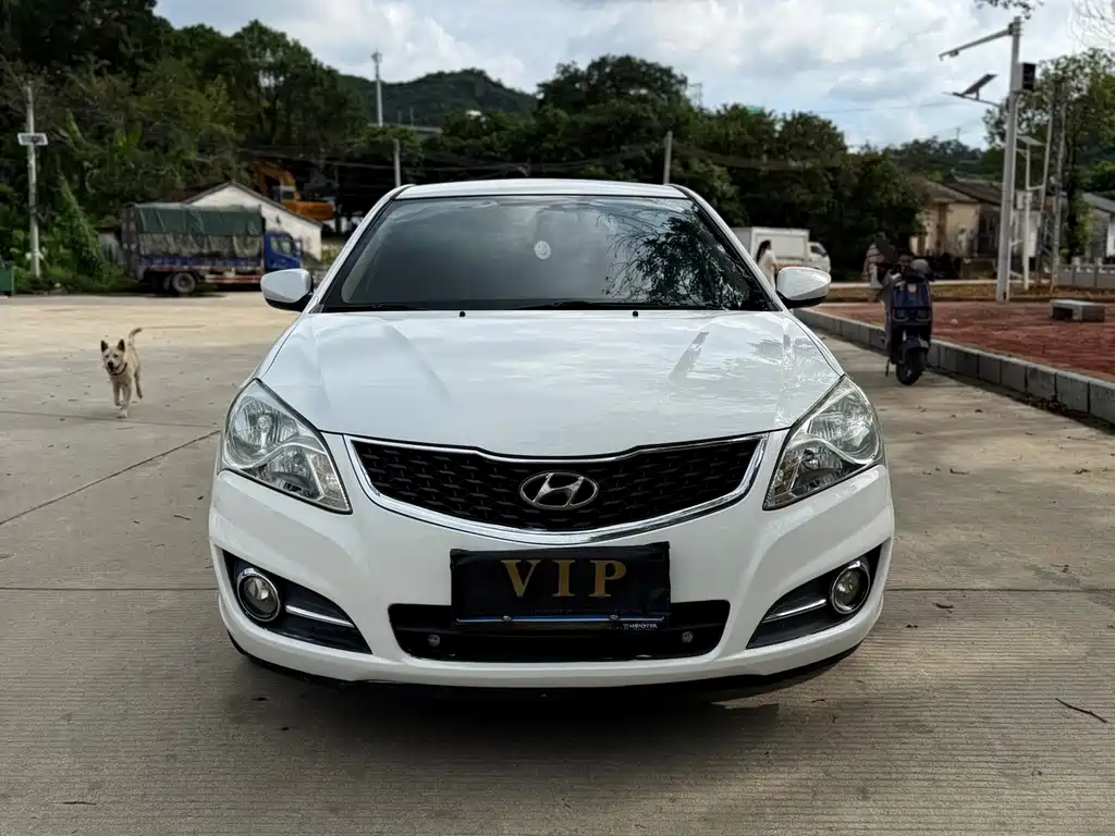 Hyundai Elantra — миниатюра 2
