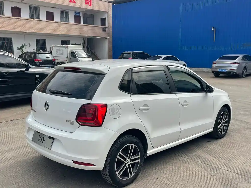 Volkswagen Polo — миниатюра 6